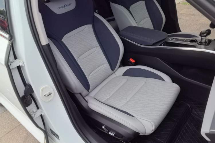 Used Geely Auto Preface 2021 Revised Version 2.0TD Luxury Edition Right Front Seat