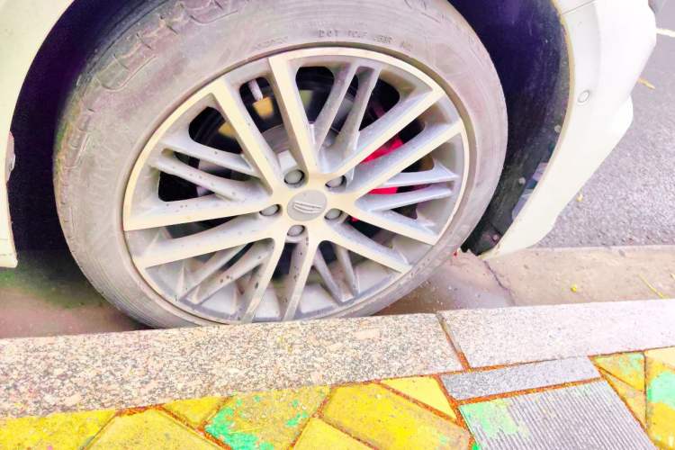 Used Geely Auto Preface 2021 2.0TD Luxury Version Right Front Wheel Hub