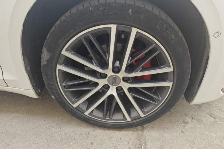 Used Geely Auto Preface 2021 2.0TD Luxury Version Right Front Wheel Hub
