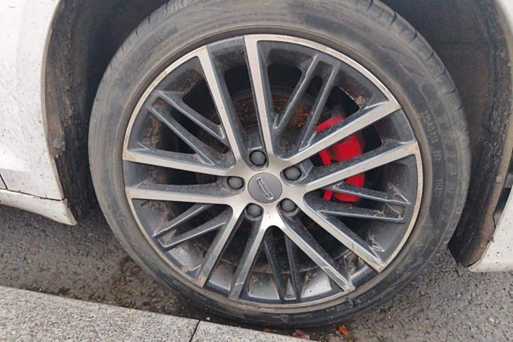 Used Geely Auto Preface 2021 2.0TD Designer's Recommended Edition Right Front Wheel Hub