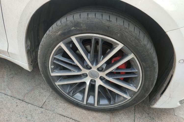 Used Geely Auto Preface 2021 Revised Version 2.0TD Luxury Edition Right Front Wheel Hub