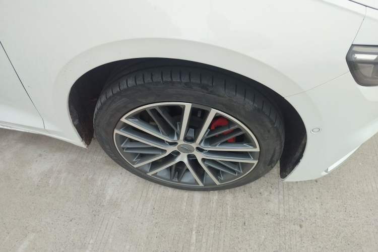 Used Geely Auto Preface 2021 Revised Version 2.0TD Luxury Edition Right Front Wheel Hub