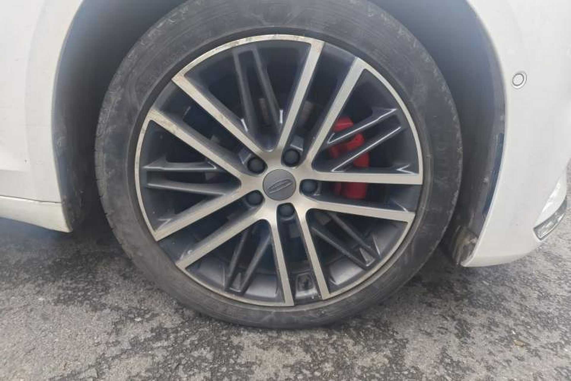 Used Geely Auto Preface 2021 Revised Version 2.0TD Luxury Edition Right Front Wheel Hub