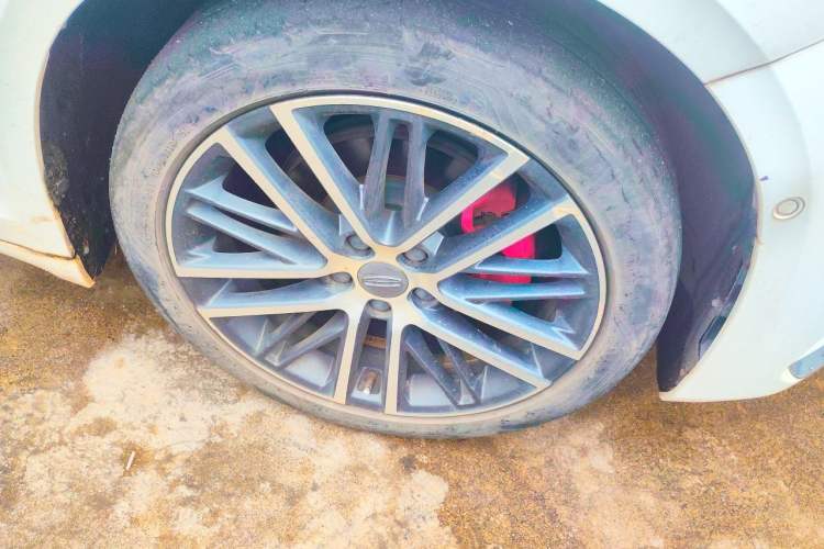 Used Geely Auto Preface 2021 Revised Version 2.0TD Luxury Edition Right Front Wheel Hub