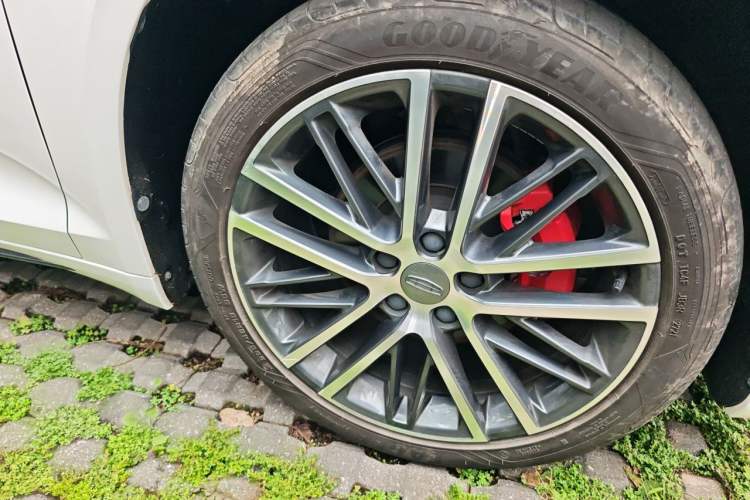 Used Geely Auto Preface 2021 Revised Version 2.0TD Luxury Edition Right Front Wheel Hub