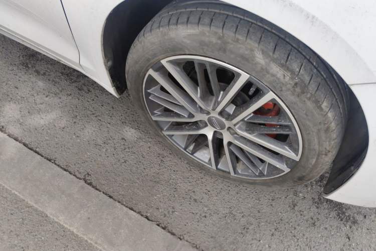Used Geely Auto Preface 2021 Revised Version 2.0TD Luxury Edition Right Front Wheel Hub