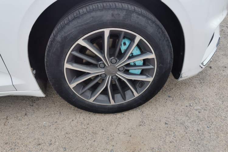 Used Geely Auto Preface 2021 2.0TD Luxury Version Right Front Wheel Hub
