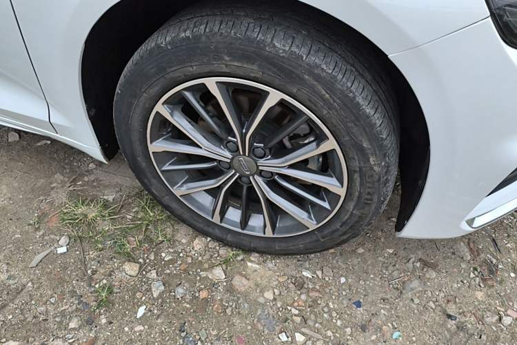 Used Geely Auto Preface 2021 2.0TD Luxury Version Right Front Wheel Hub