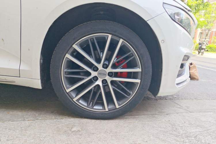 Used Geely Auto Preface 2021 Revised Version 2.0TD Luxury Edition Right Front Wheel Hub