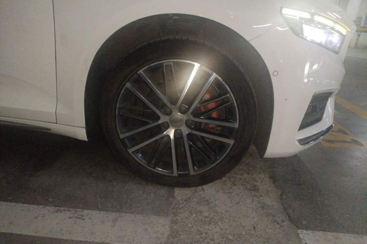 Used Geely Auto Preface 2021 Revised Version 2.0TD Luxury Edition Right Front Wheel Hub
