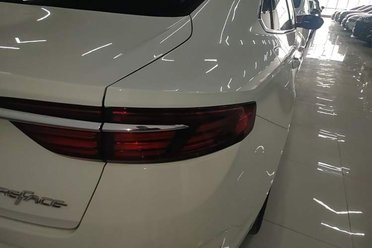 Used Geely Auto Preface 2021 2.0TD Luxury Version Right Rear Taillight