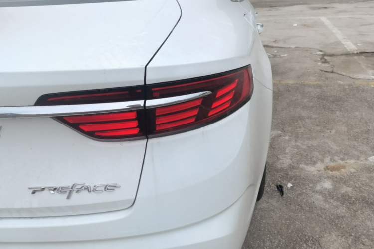 Used Geely Auto Preface 2021 2.0TD Luxury Version Right Rear Taillight