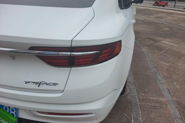 Used Geely Auto Preface 2021 Revised Version 2.0TD Luxury Edition Right Rear Taillight
