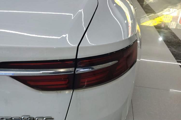 Used Geely Auto Preface 2021 2.0TD Luxury Version Right Rear Taillight