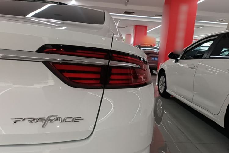 Used Geely Auto Preface 2021 Revised Version 2.0TD Luxury Edition Right Rear Taillight