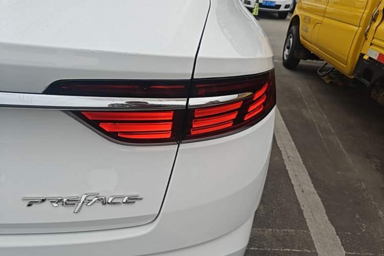 Used Geely Auto Preface 2021 2.0TD Luxury Version Right Rear Taillight