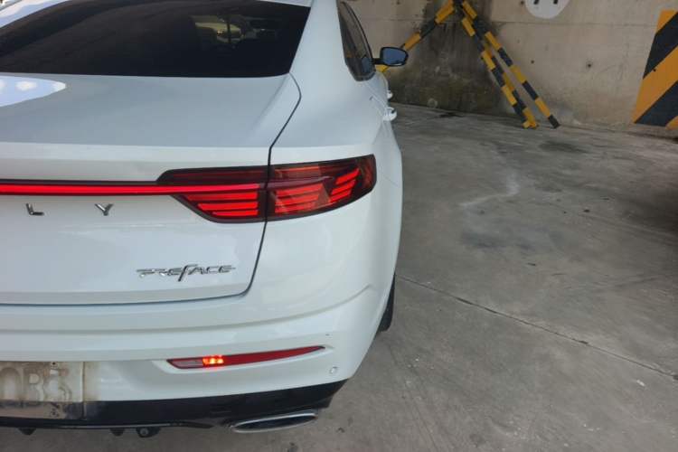Used Geely Auto Preface 2021 2.0TD Luxury Version Right Rear Taillight