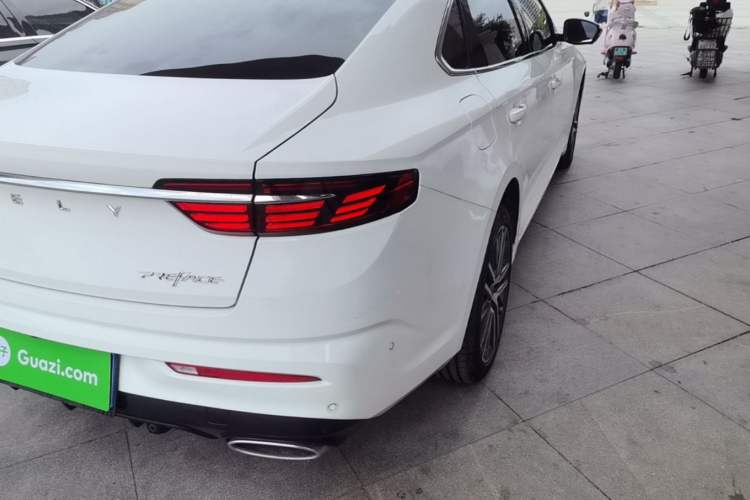 Used Geely Auto Preface 2021 Revised Version 2.0TD Luxury Edition Right Rear Taillight