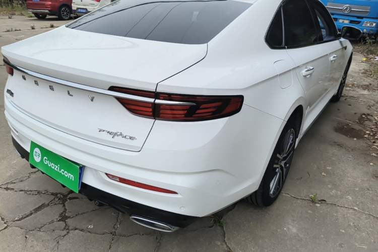 Used Geely Auto Preface 2021 Revised Version 2.0TD Luxury Edition Right Rear Taillight