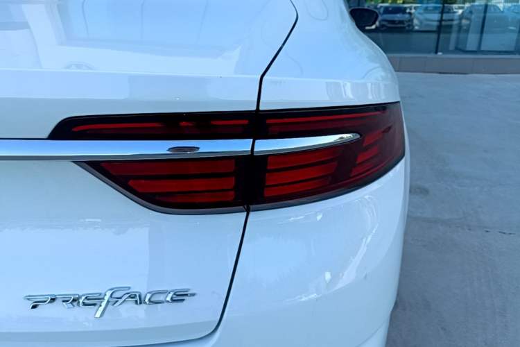Used Geely Auto Preface 2021 Revised Version 2.0TD Luxury Edition Right Rear Taillight