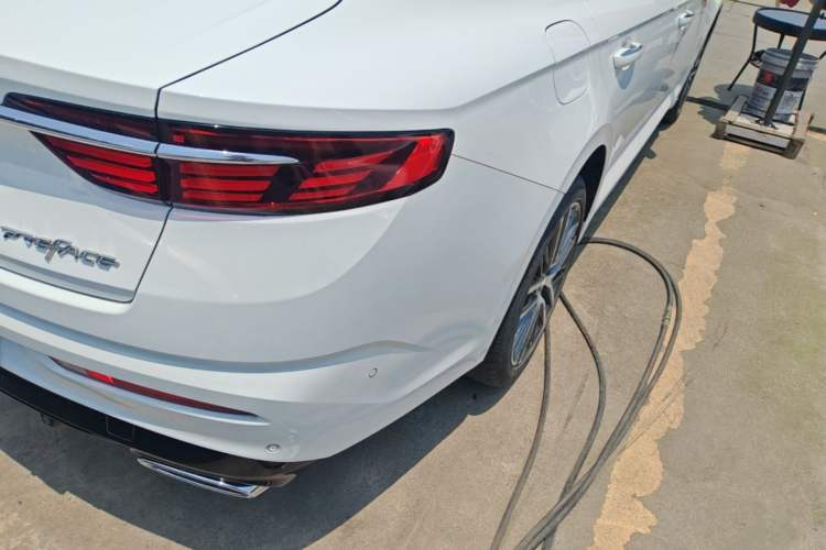 Used Geely Auto Preface 2021 Revised Version 2.0TD Luxury Edition Right Rear Taillight