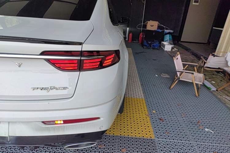 Used Geely Auto Preface 2021 Revised Version 2.0TD Luxury Edition Right Rear Taillight