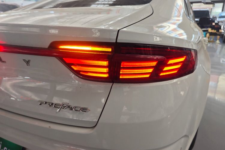 Used Geely Auto Preface 2021 Revised Version 2.0TD Luxury Edition Right Rear Taillight