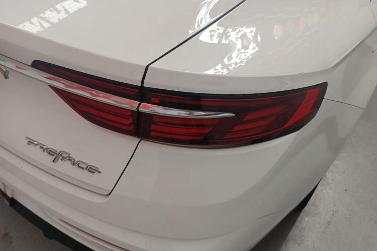 Used Geely Auto Preface 2021 2.0TD Luxury Version Right Rear Taillight