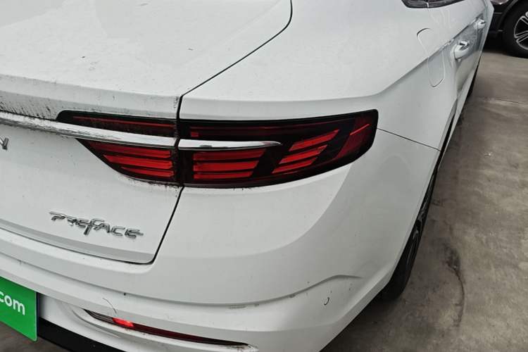 Used Geely Auto Preface 2021 2.0TD Flagship Edition Right Rear Taillight