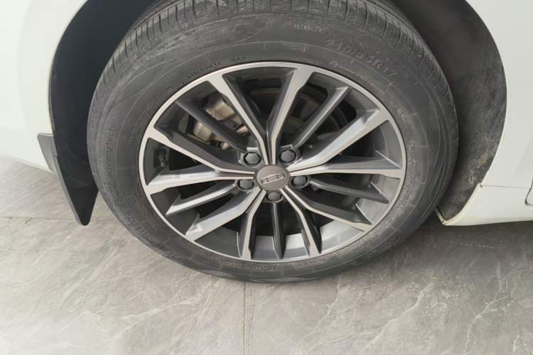 Used Geely Auto Preface 2021 2.0TD Luxury Version Right Rear Wheel Hub