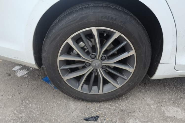 Used Geely Auto Preface 2021 2.0TD Luxury Version Right Rear Wheel Hub