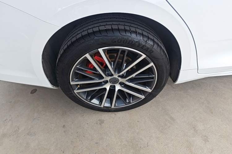 Used Geely Auto Preface 2021 Revised Version 2.0TD Luxury Edition Right Rear Wheel Hub