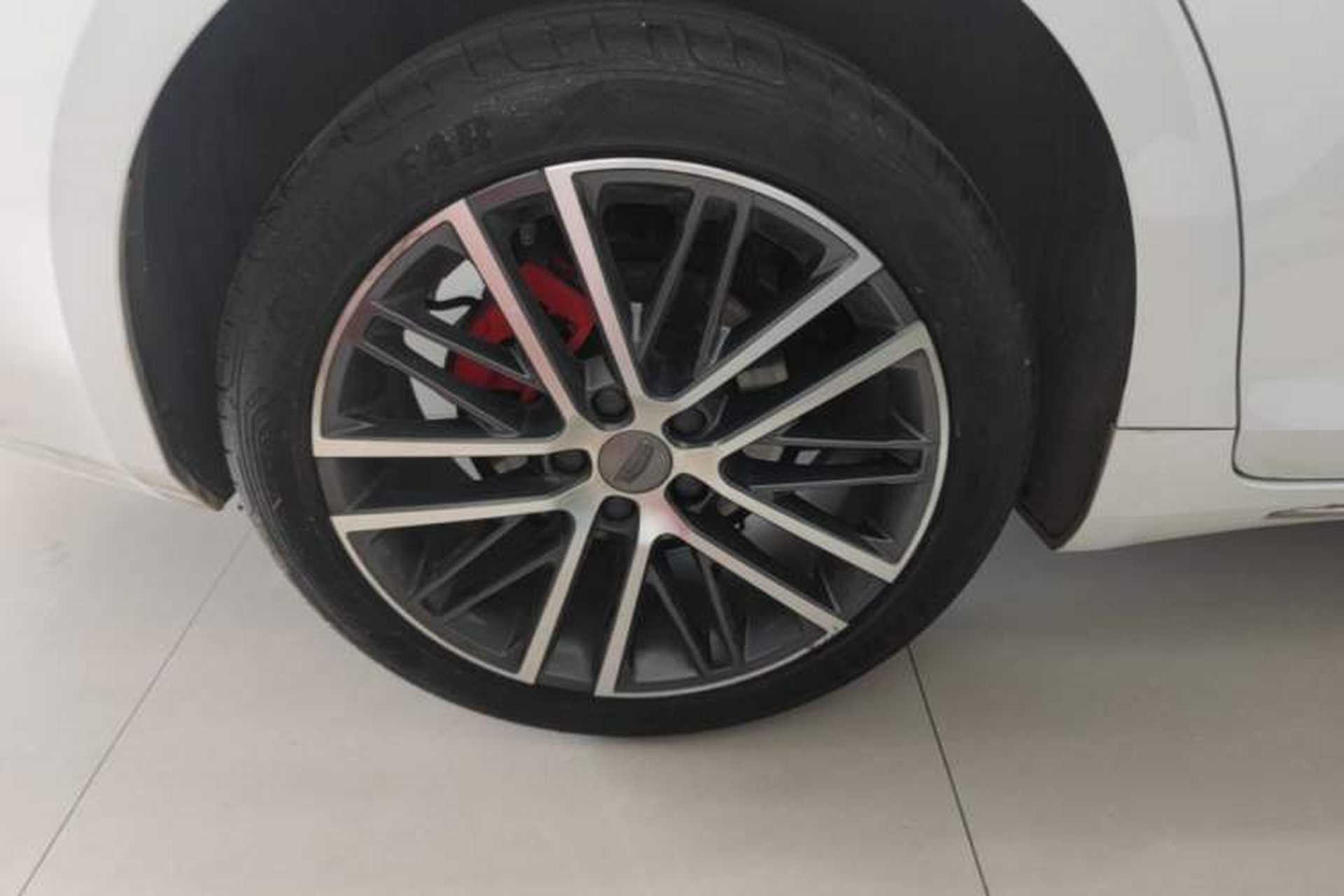 Used Geely Auto Preface 2021 Revised Version 2.0TD Luxury Edition Right Rear Wheel Hub