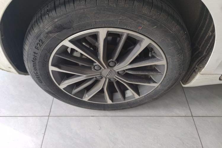 Used Geely Auto Preface 2021 2.0TD Luxury Version Right Rear Wheel Hub