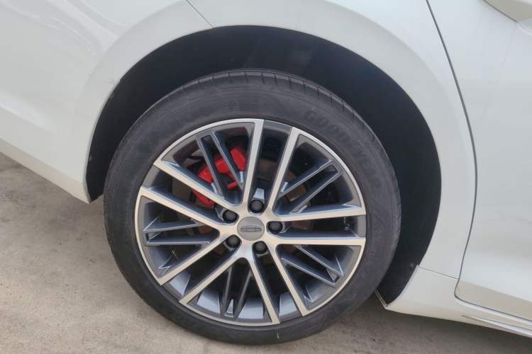 Used Geely Auto Preface 2021 Revised Version 2.0TD Luxury Edition Right Rear Wheel Hub