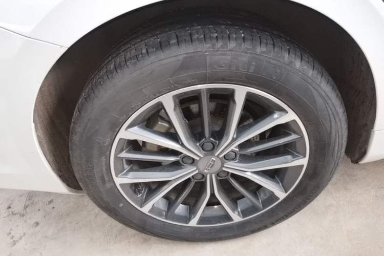 Used Geely Auto Preface 2021 2.0TD Luxury Version Right Rear Wheel Hub