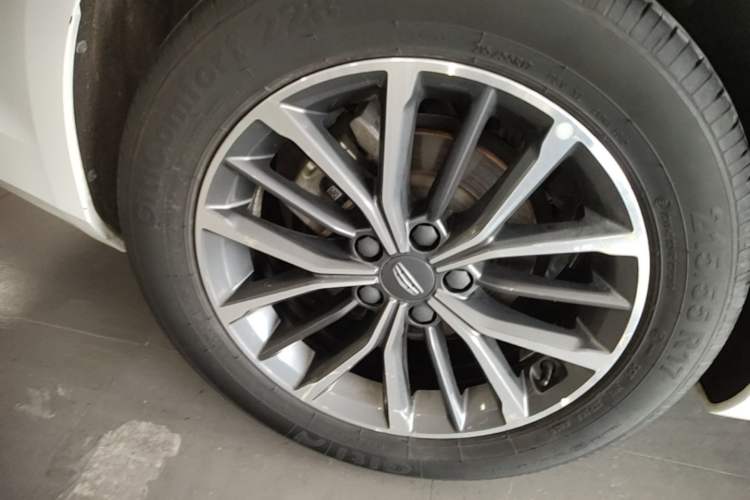 Used Geely Auto Preface 2021 2.0TD Luxury Version Right Rear Wheel Hub