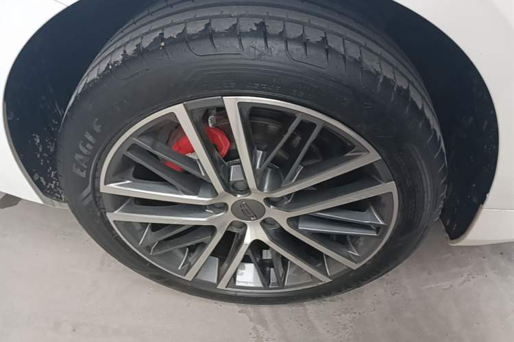Used Geely Auto Preface 2021 Revised Version 2.0TD Luxury Edition Right Rear Wheel Hub