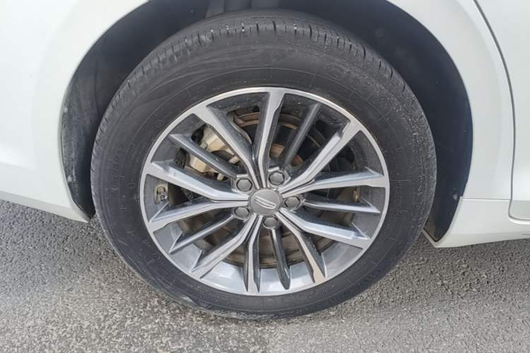 Used Geely Auto Preface 2021 2.0TD Luxury Version Right Rear Wheel Hub