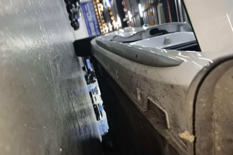 Used Geely Auto Preface 2021 Revised Version 2.0TD Luxury Edition Right Side Sill