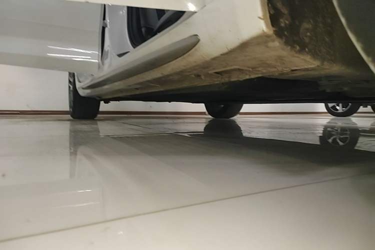 Used Geely Auto Preface 2021 2.0TD Luxury Version Right Side Sill