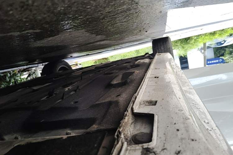 Used Geely Auto Preface 2021 2.0TD Luxury Version Right Side Sill