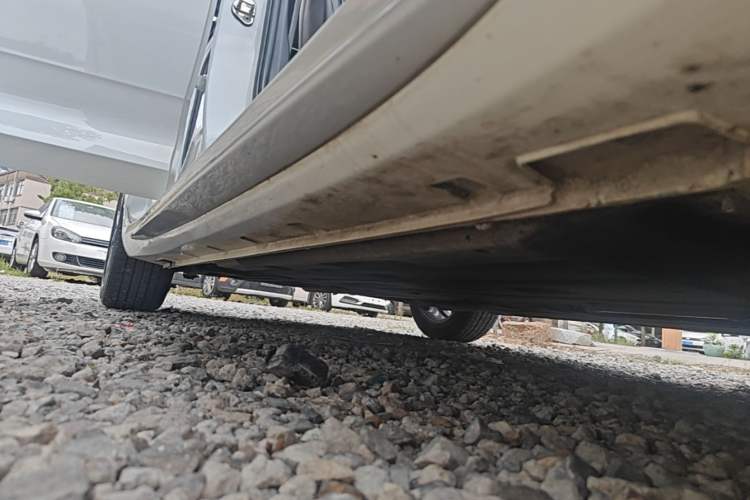 Used Geely Auto Preface 2021 2.0TD Luxury Version Right Side Sill