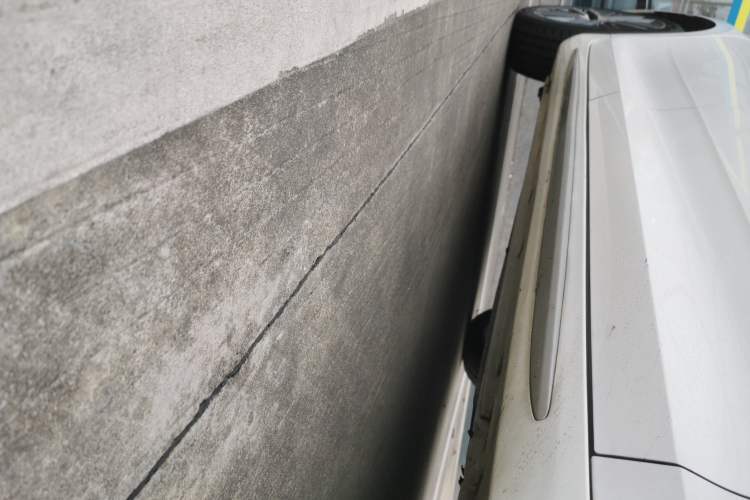 Used Geely Auto Preface 2021 Revised Version 2.0TD Luxury Edition Right Side Sill