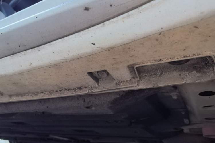 Used Geely Auto Preface 2021 Revised Version 2.0TD Luxury Edition Right Side Sill