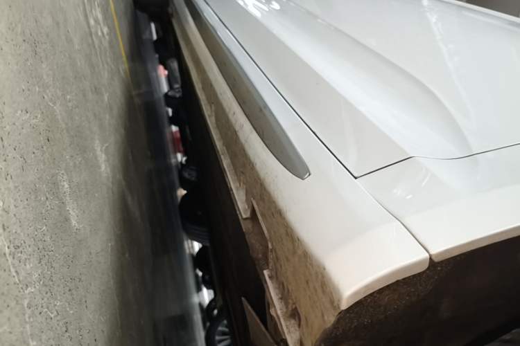 Used Geely Auto Preface 2021 2.0TD Luxury+ Version Right Side Sill