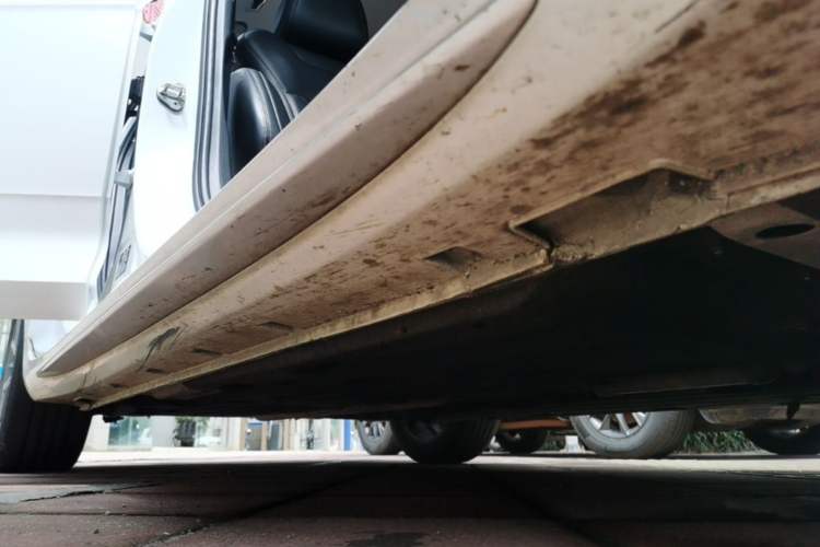Used Geely Auto Preface 2021 2.0TD Luxury Version Right Side Sill