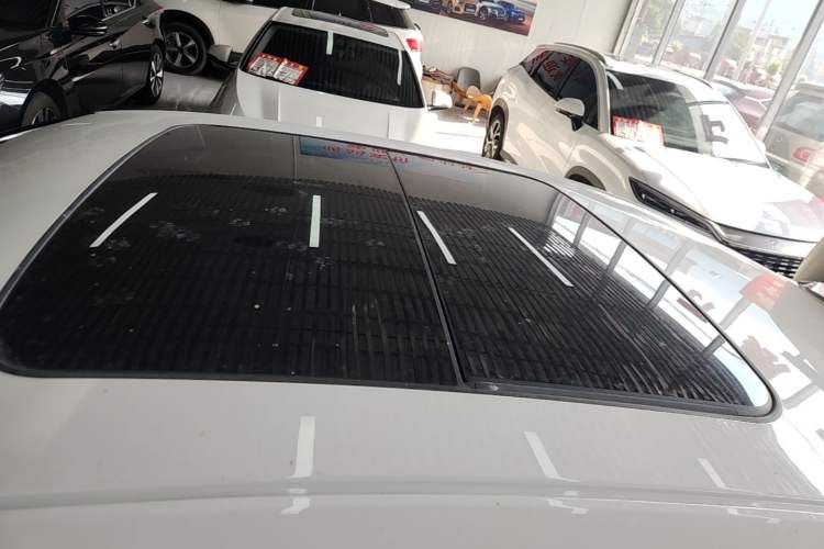 Used Geely Auto Preface 2021 Revised Version 2.0TD Luxury Edition Roof