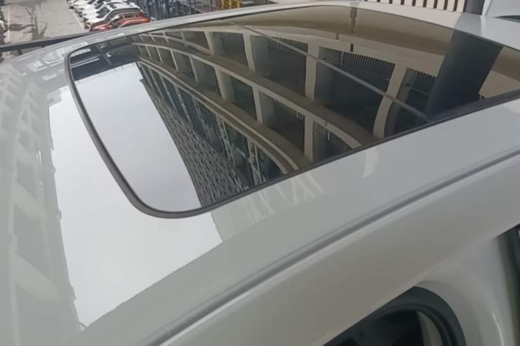 Used Geely Auto Preface 2021 Revised Version 2.0TD Luxury Edition Roof