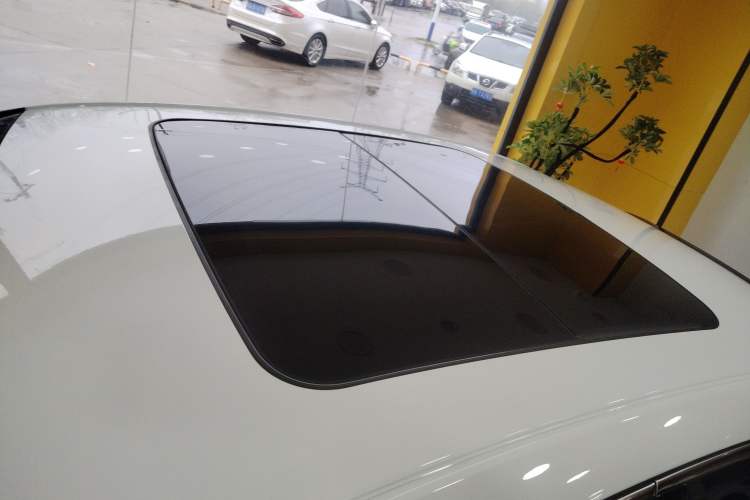 Used Geely Auto Preface 2021 2.0TD Luxury Version Roof